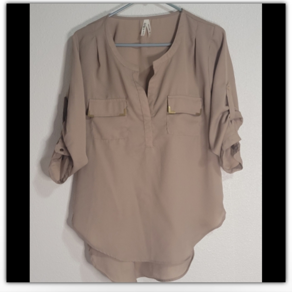 Live 4 Truth top size medium